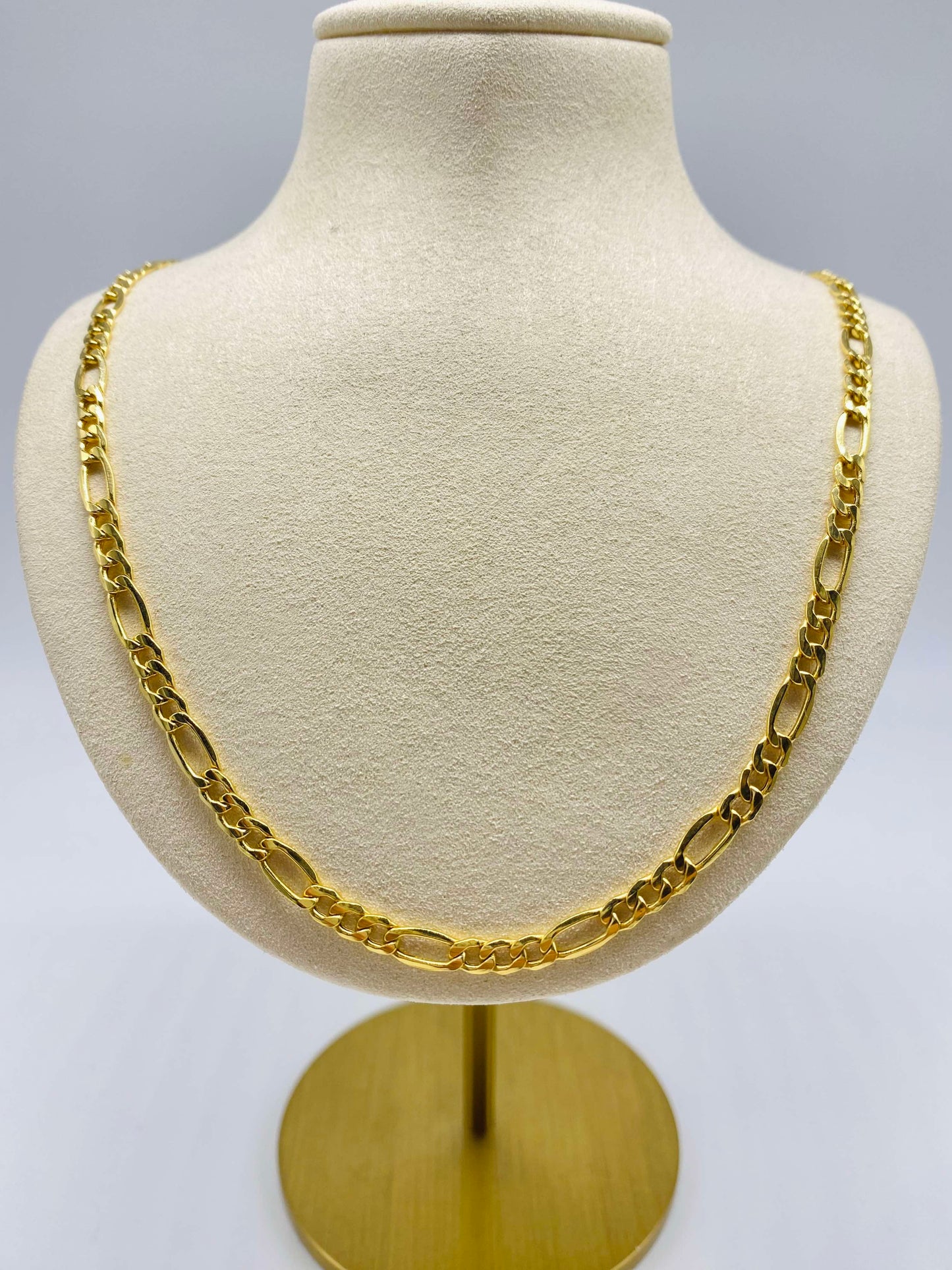 Gold Figaro Style Necklace - Collar De Oro Estilo Figaro