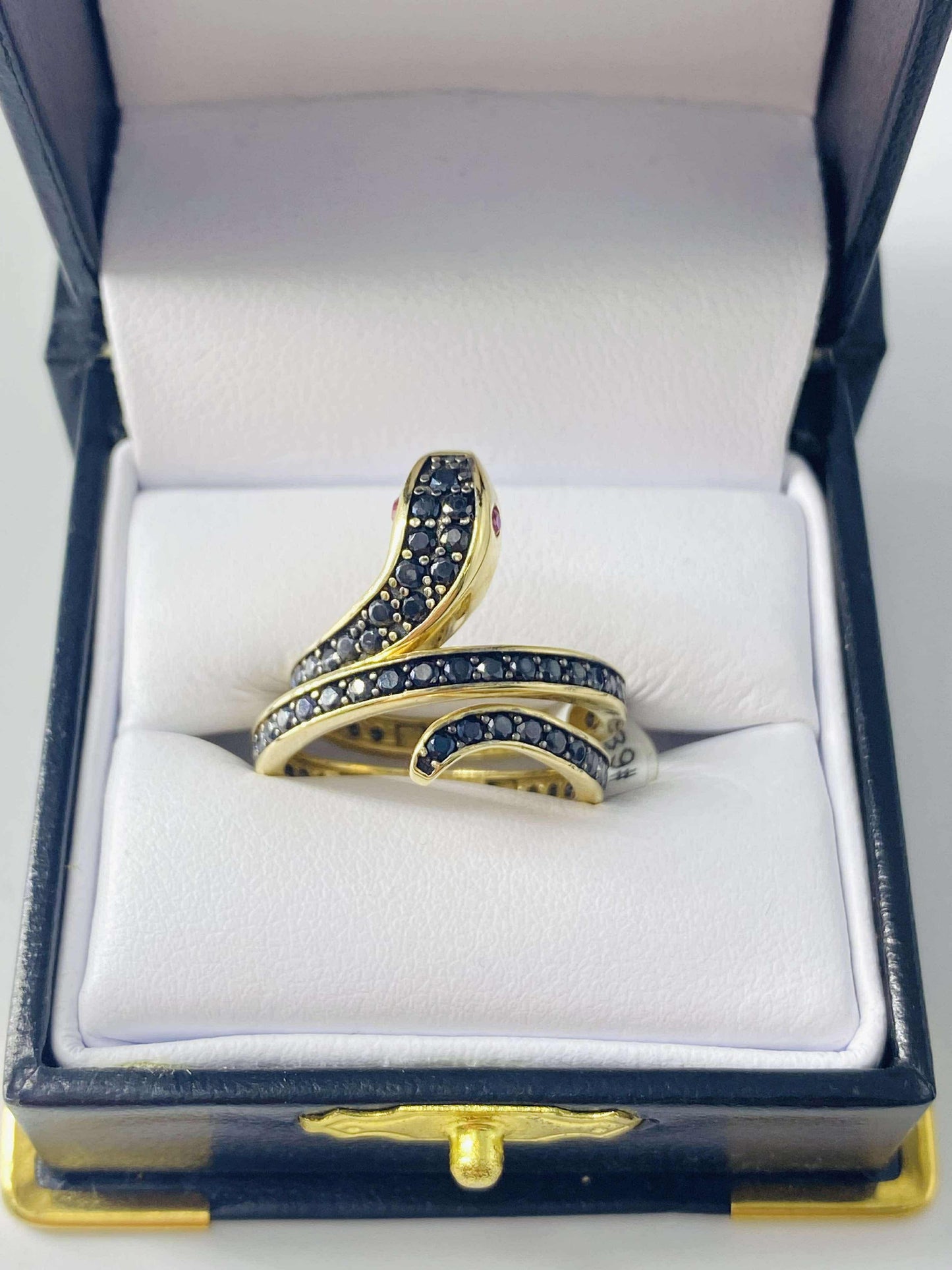 Gold Snake Black Cz Zirconia Ring - Anillo De Oro De Serpiente Cz Zirconia Negra