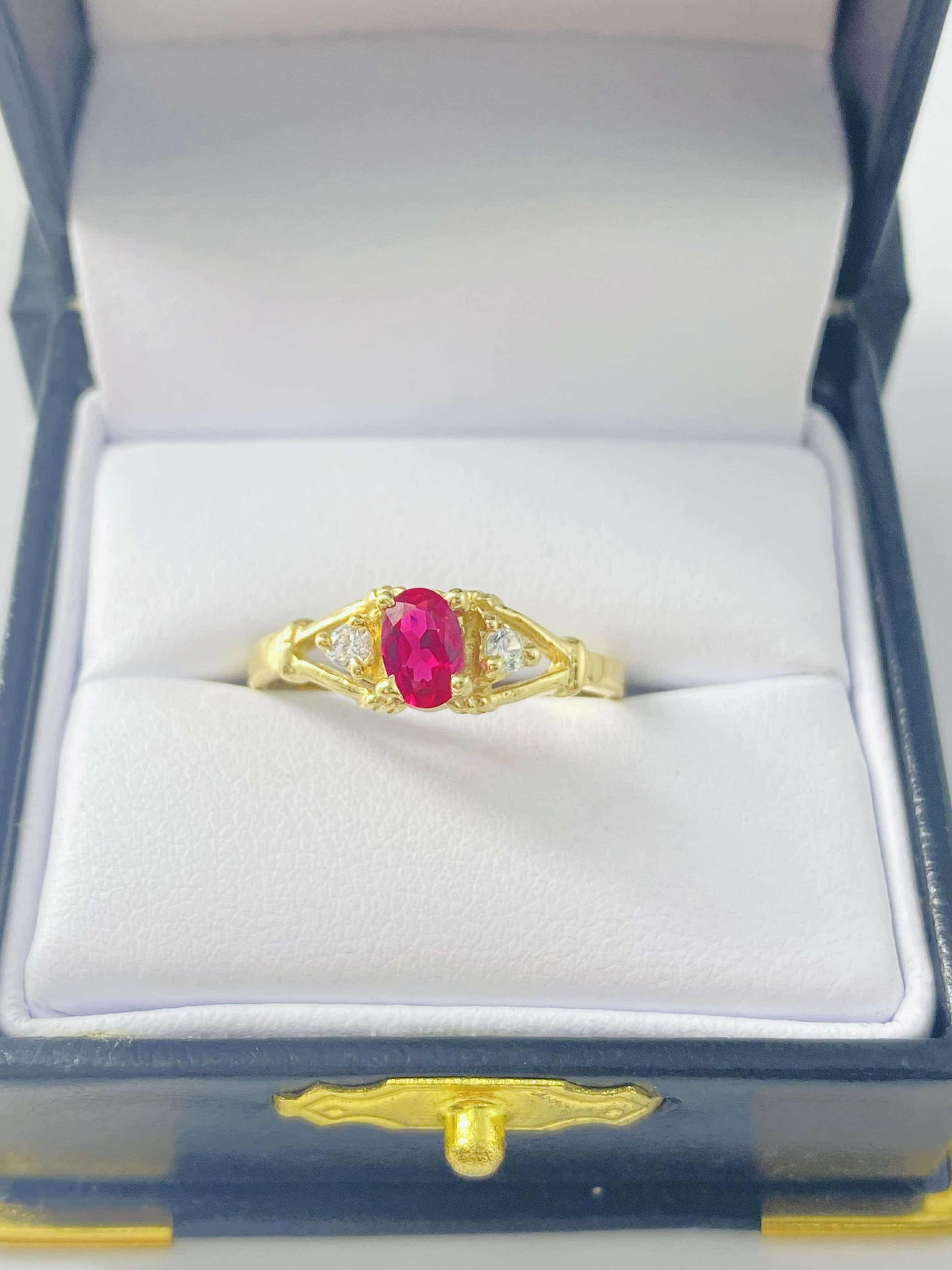 Gold Red Ruby Color Cz Zirconia Ring  - Anillo De Oro De Color Ruby Cz Zirconia