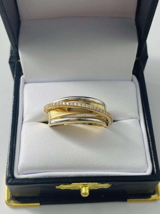 Three Gold Triple Band Ring  - Anillo De Tres Oros Triple Banda