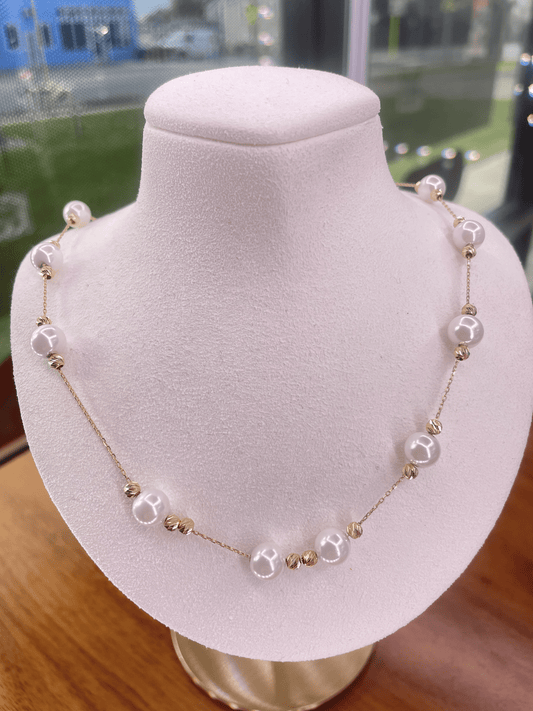 Women's Fancy Pearl Necklace