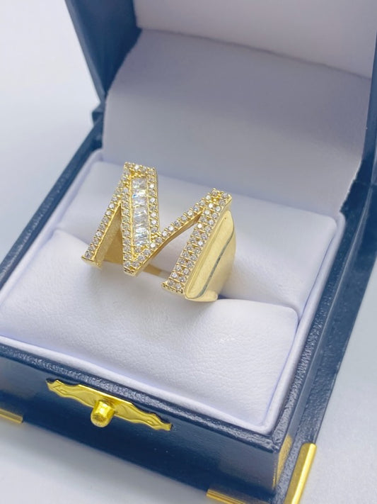 Gold Letter "M" Ring - Anillo De Oro Letra "M"