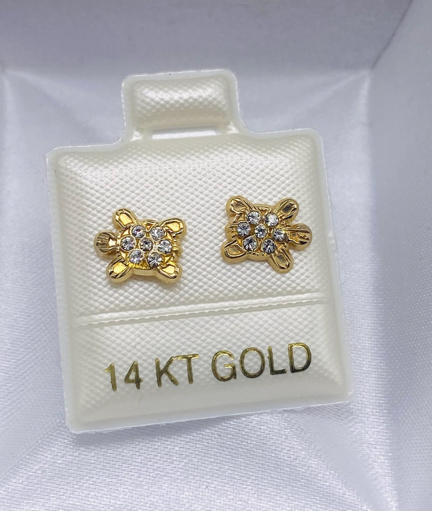 Gold Turtle Cz Zirconia Earrings - Aretes De Oro De Tortuga Cz Zirconia