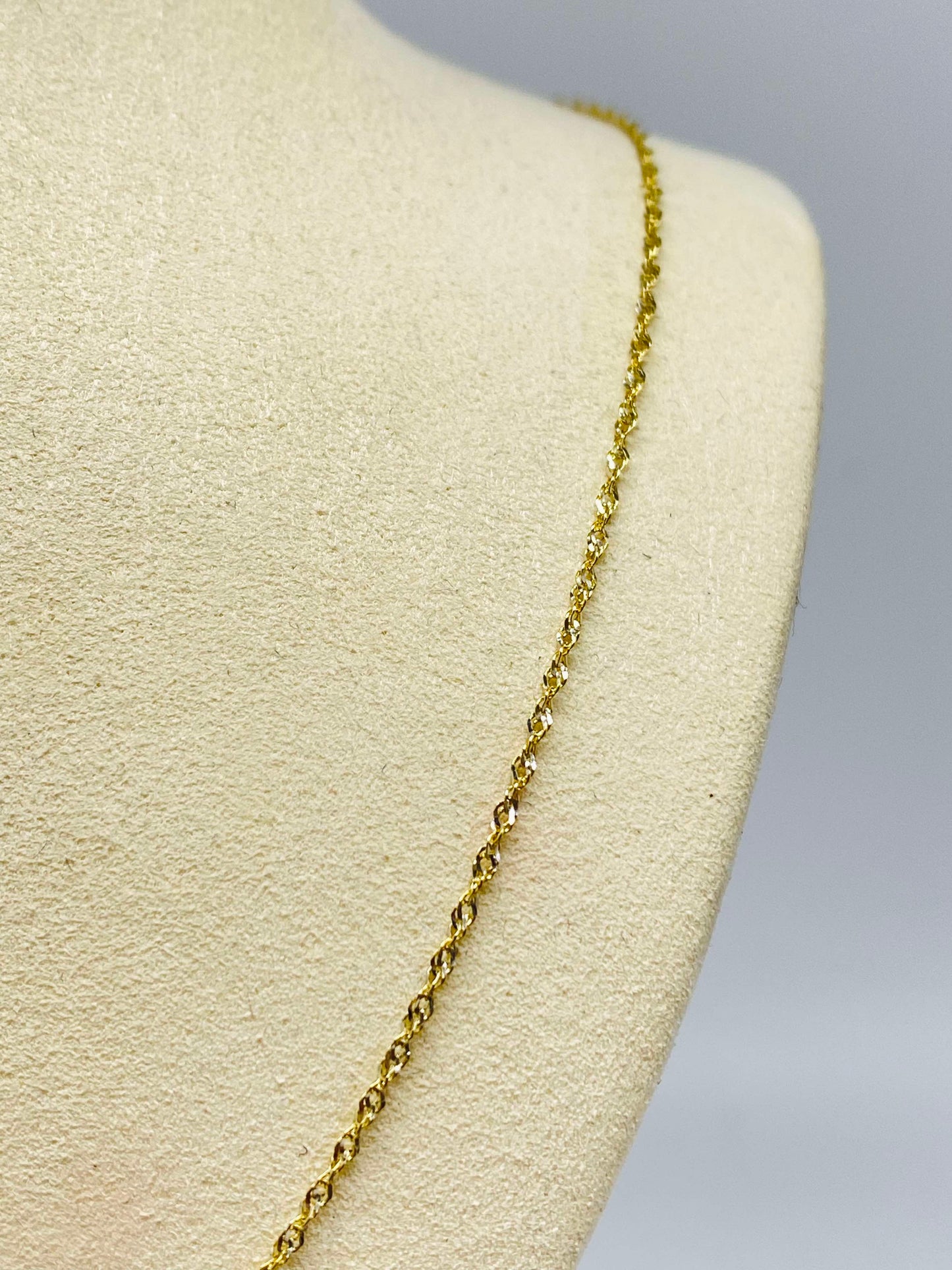 Gold Fancy Cable Necklace Style - Collar De Oro Estilo Fancy Cable