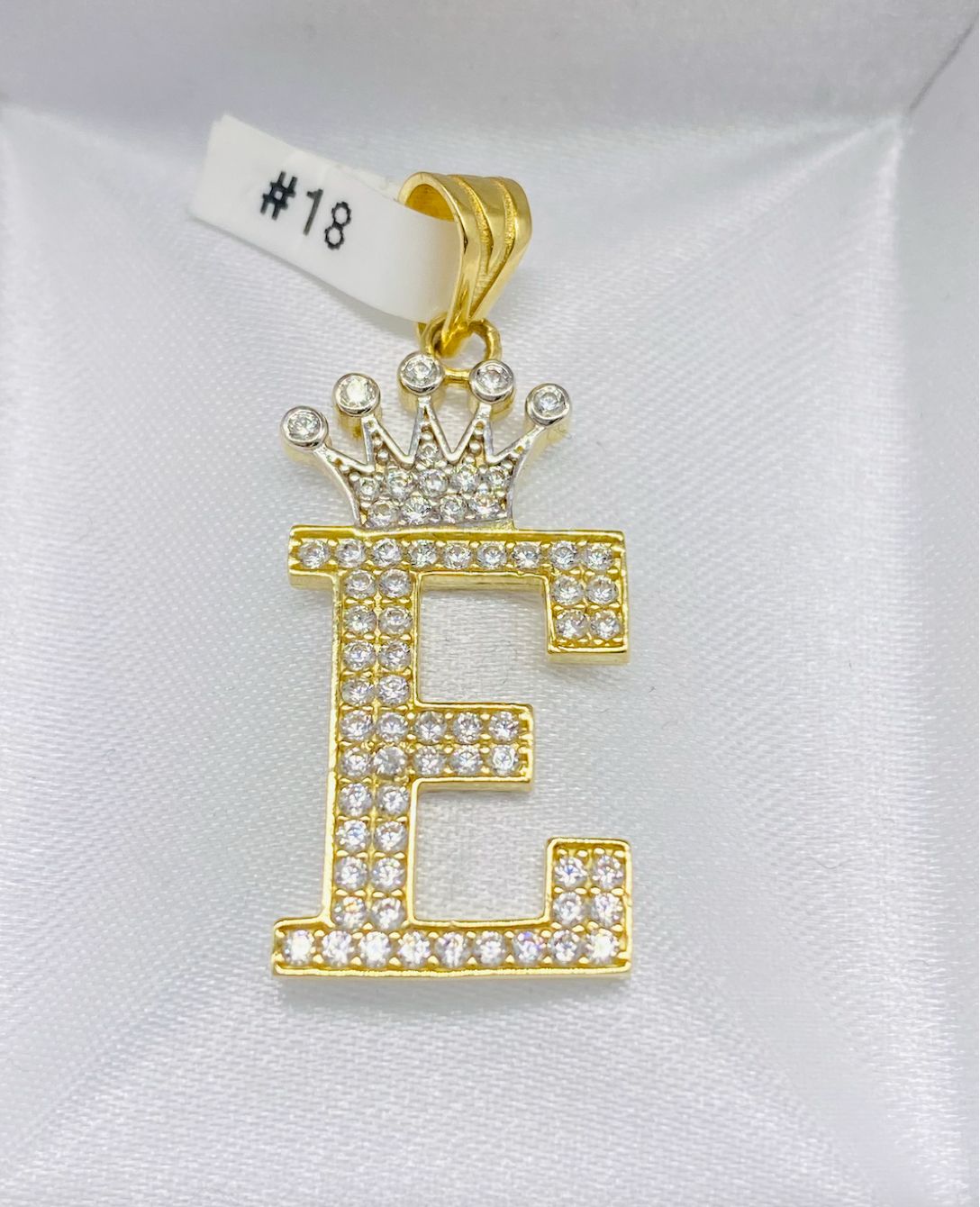 Gold Letter "E" Pendant With Crown Cz Zirconia - Dije De Oro De Letra "E" Con Corona Cz Zirconia